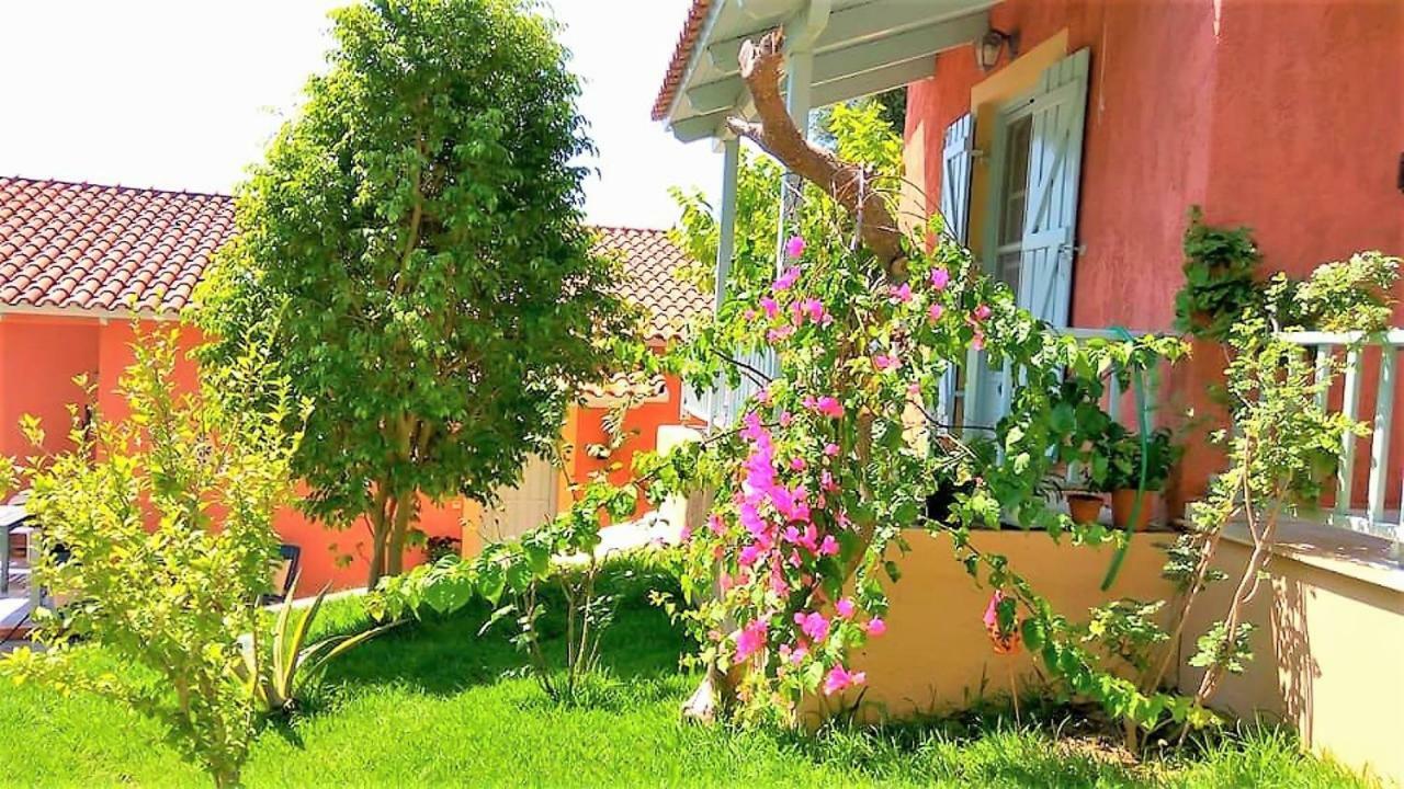 ספרטיה Mihaila Bungalows מראה חיצוני תמונה